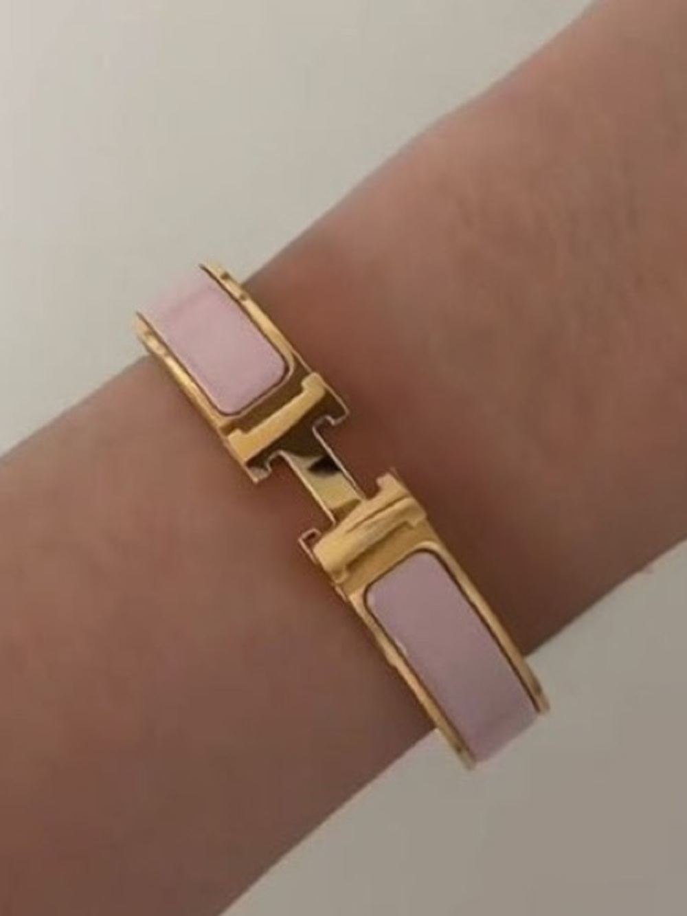 New Clic H Gold Plated Enamel Bracelet - pink/Gold